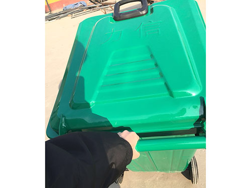 垃圾箱